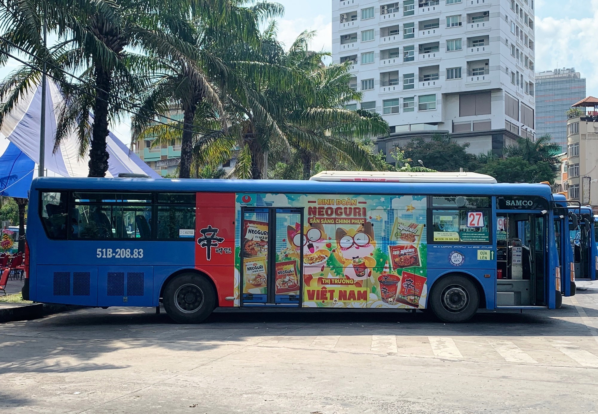 Quảng cáo trên xe Bus