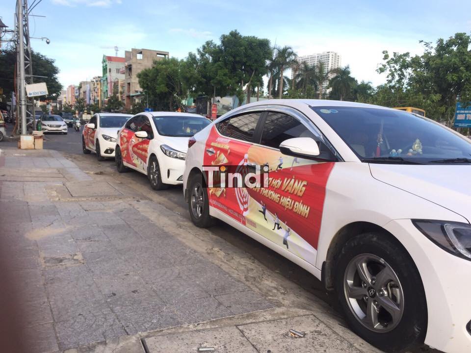 Roadshow quảng cáo ô tô sáng tạo và thu hút mọi ánh nhìn