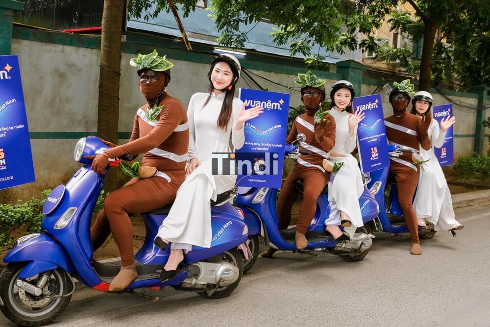 Những chiếc xe hấp dẫn sẽ thu hút sự chú ý từ người đi đường, từ đó nâng cao khả năng nhận diện thương hiệu của doanh nghiệp