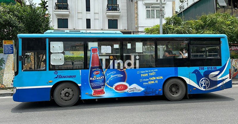 Chiến dịch quảng cáo trên xe bus tại Hà Nội