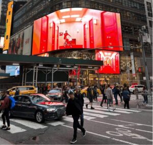 quang-cao-ngoai-troi-nguoi-anh-hung-tham-lang-xay-dung-thuong-hieu-1-666x630